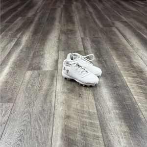 Under Armour Kids‎ White Baseball Cleats